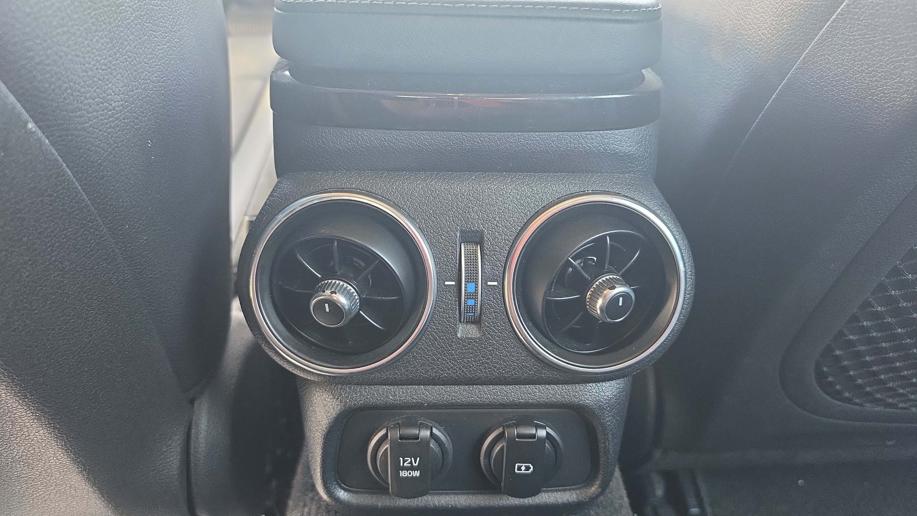 Used 2019 Kia Stinger RWD image 20