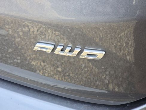 Used 2021 Ford Edge SE image 30