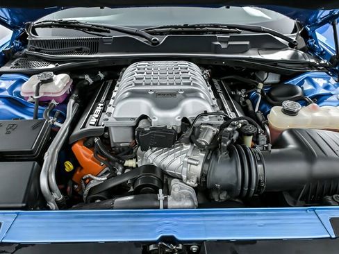Used 2016 Dodge Challenger SRT Hellcat image 13