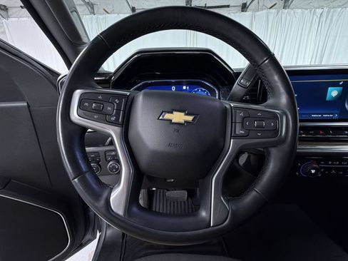Used 2023 Chevrolet Silverado 1500 LT AWD/4WD image 26