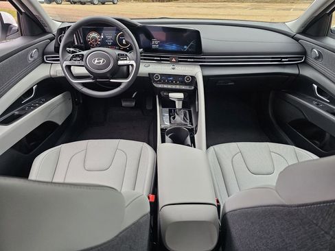 New 2026 Hyundai Elantra Limited image 5