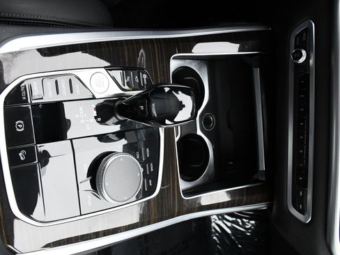 Used 2020 BMW X5 M50i w/ Executive Package image 15