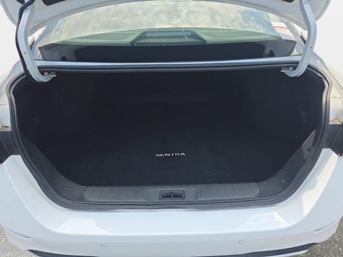 Used 2025 Nissan Sentra S FWD image 12