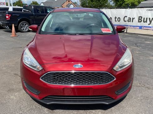 Used 2017 Ford Focus SE FWD image 6