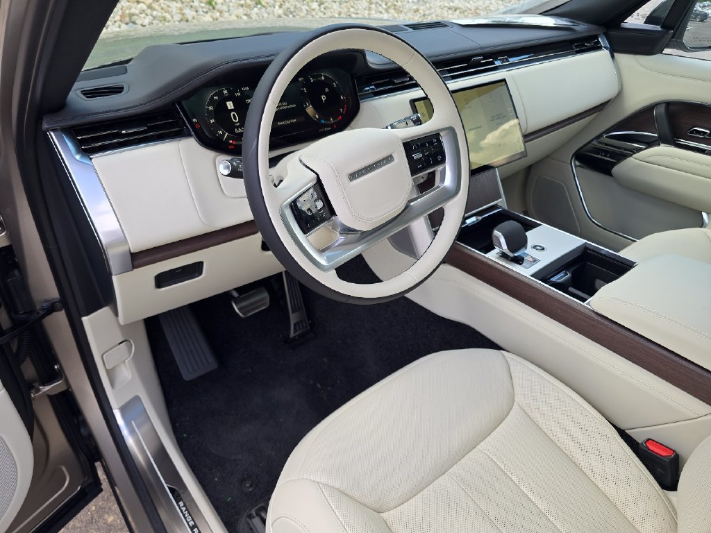 New 2026 Land Rover Range Rover SE AWD/4WD image 19