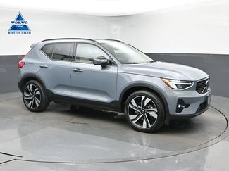 Used 2023 Volvo XC40 B5 Plus w/ Protection Package Premier AWD/4WD video 1