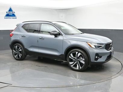 Used 2023 Volvo XC40 B5 Plus w/ Protection Package Premier