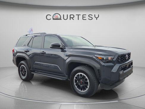 Certified 2026 Toyota 4Runner TRD Off-Road AWD/4WD image 8