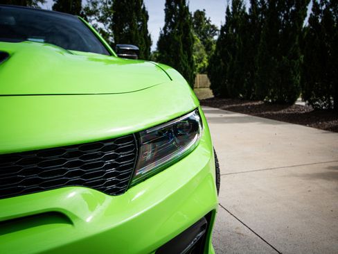 Used 2023 Dodge Charger SRT Hellcat w/ Harman/Kardon Audio Group image 5