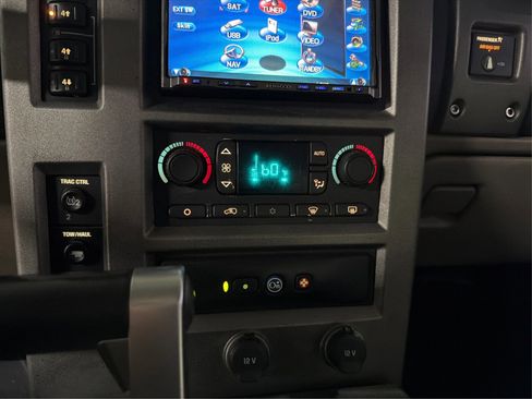 Used 2003 HUMMER H2 w/ Preferred Equipment Group AWD/4WD image 21