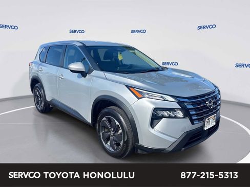 Used 2024 Nissan Rogue SV AWD/4WD image 1