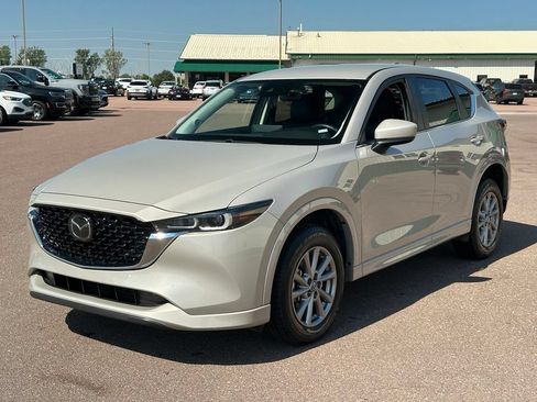 Used 2025 MAZDA CX-5 AWD 2.5 S w/ Select Package image 4