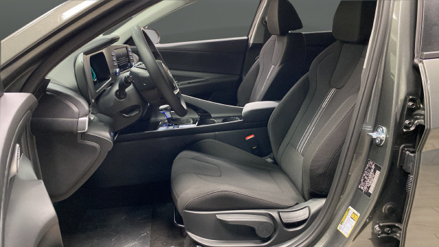 New 2026 Hyundai Elantra Hybrid FWD image 9