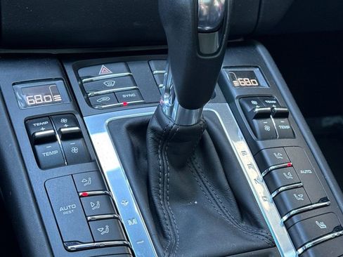 Used 2015 Porsche Macan S image 22