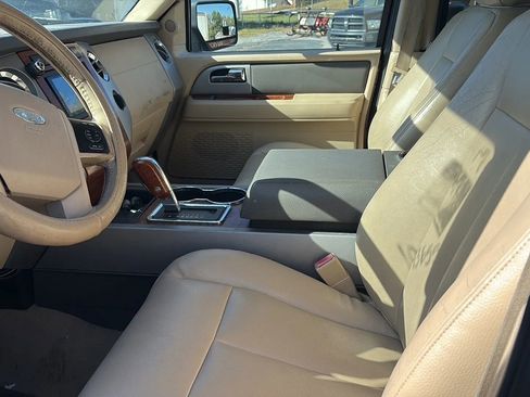 Used 2010 Ford Expedition EL Eddie Bauer image 4