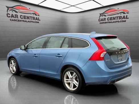 Used 2015 Volvo V60 T5 Premier Plus image 3