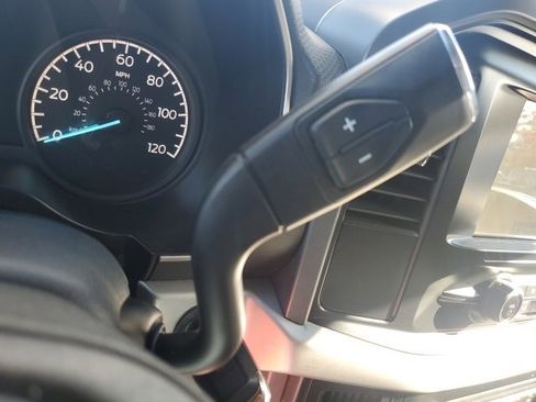 Used 2022 Ford F150 XLT image 24