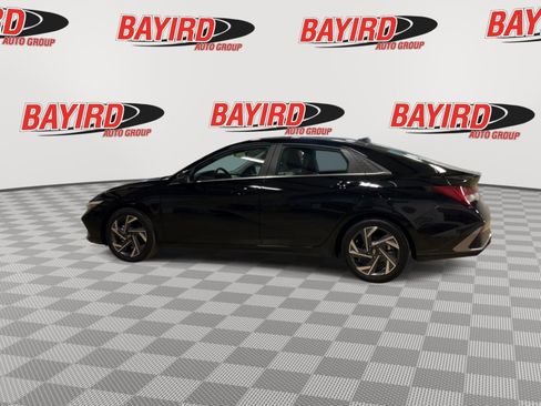 Used 2024 Hyundai Elantra Limited FWD image 6