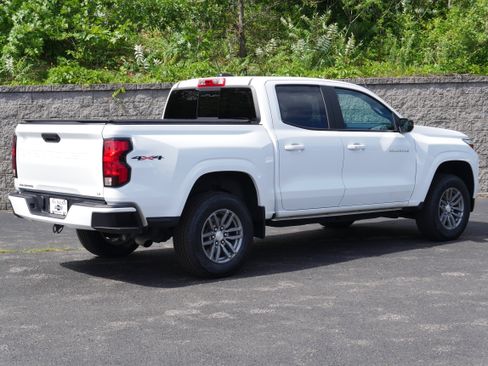 Certified 2023 Chevrolet Colorado LT w/ LT Convenience Package AWD/4WD image 9