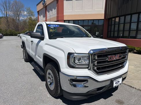 Used 2017 GMC Sierra 1500 2WD Regular Cab image 9