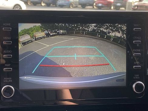 Used 2020 Toyota Corolla LE FWD image 29