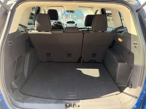 Used 2017 Ford Escape SE FWD image 17