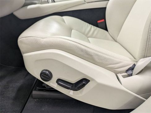 Certified 2024 Volvo XC90 T8 Plus image 14