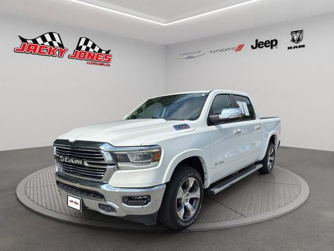 Used 2022 RAM 1500 Laramie AWD/4WD image 2