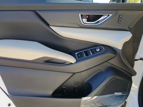 New 2026 Subaru Ascent Limited image 8