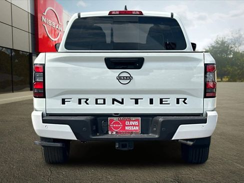New 2026 Nissan Frontier SV image 8