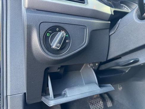 Used 2018 Volkswagen Atlas SE image 21