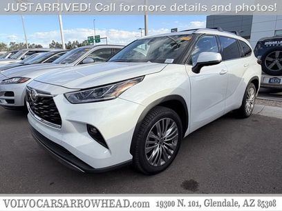 Used 2022 Toyota Highlander Platinum