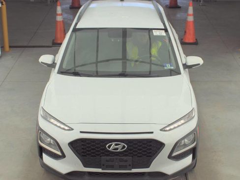 Used 2018 Hyundai Kona SEL AWD/4WD image 2