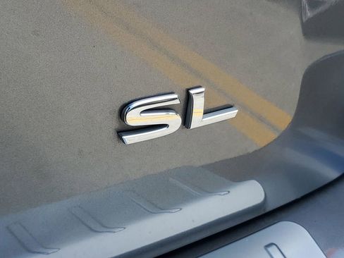 Used 2019 Nissan Pathfinder SL FWD image 8