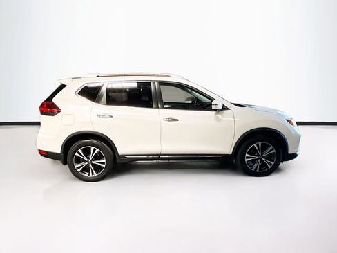 Used 2018 Nissan Rogue SL w/ Premium Package image 5