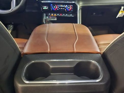 Used 2024 GMC Sierra 1500 Denali Ultimate AWD/4WD image 39