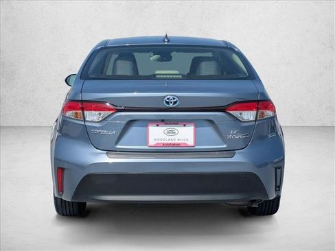 Used 2023 Toyota Corolla LE w/ Carpet Mat Package (TMS) FWD image 7