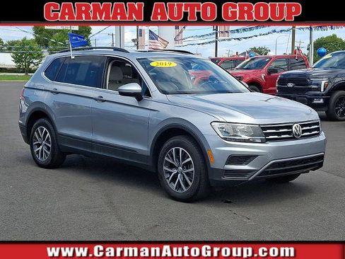 Used 2019 Volkswagen Tiguan SE AWD/4WD image 1