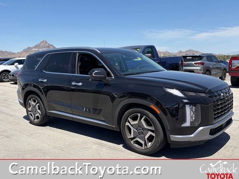 Used 2024 Hyundai Palisade Limited FWD image 1