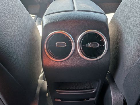 Certified 2025 Mercedes-Benz GLA 250 4MATIC image 29