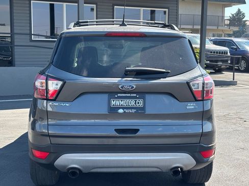 Used 2018 Ford Escape SEL AWD/4WD image 4