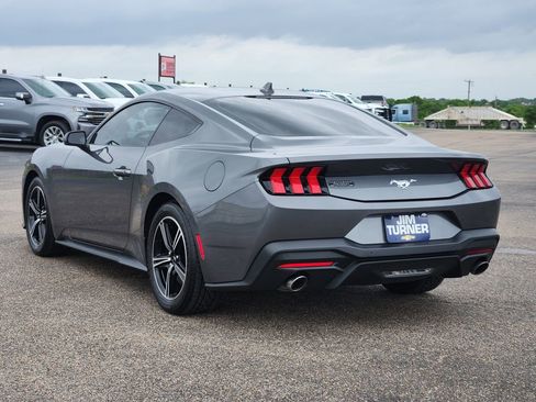 Used 2024 Ford Mustang Coupe image 5