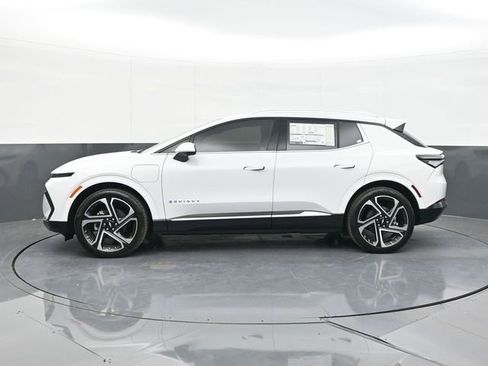 New 2026 Chevrolet Equinox EV LT image 8