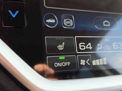 Certified 2025 Subaru Ascent Premium AWD/4WD image 9