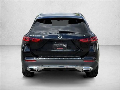 Used 2022 Mercedes-Benz GLA 250 4MATIC image 6