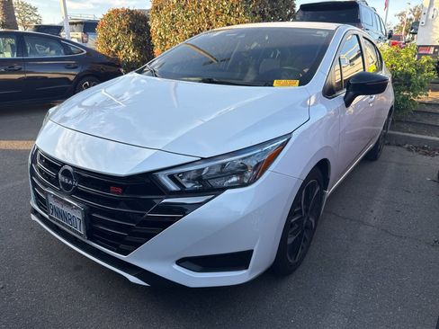 Used 2024 Nissan Versa SR w/ Trunk Package image 1