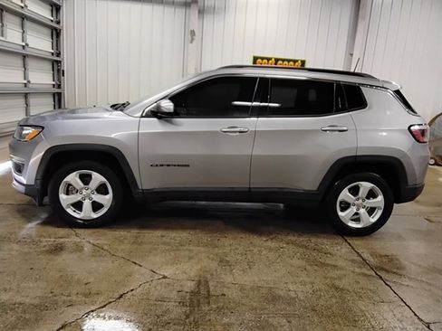Used 2020 Jeep Compass Latitude w/ Safety & Security Group image 5