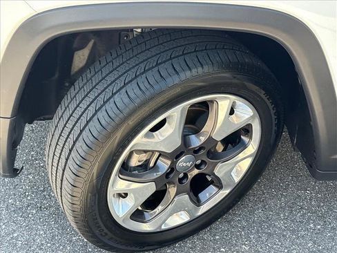 Used 2021 Jeep Compass Limited AWD/4WD image 24