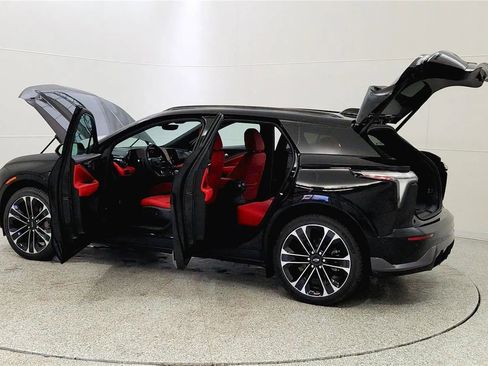 New 2026 Chevrolet Blazer EV SS image 14