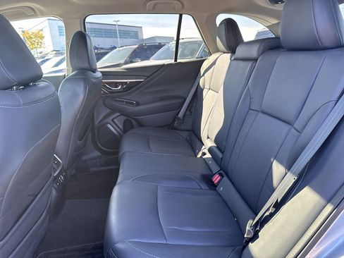 Used 2023 Subaru Outback Limited image 29